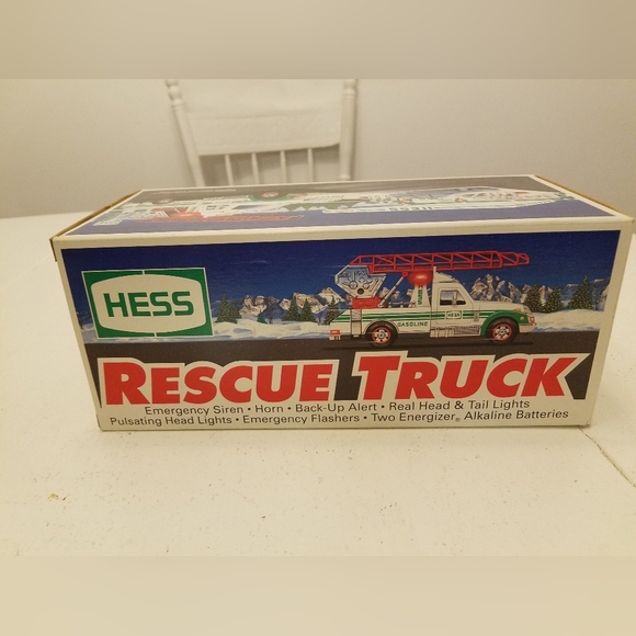 Hess 1994 Rescue Truck In Box - Picture 1 of 11